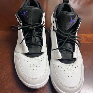 Jordan Men's Black, White, and Purple Sneakers